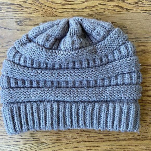 C. c. womens toboggan/ hat
tan‎ - Picture 2 of 2